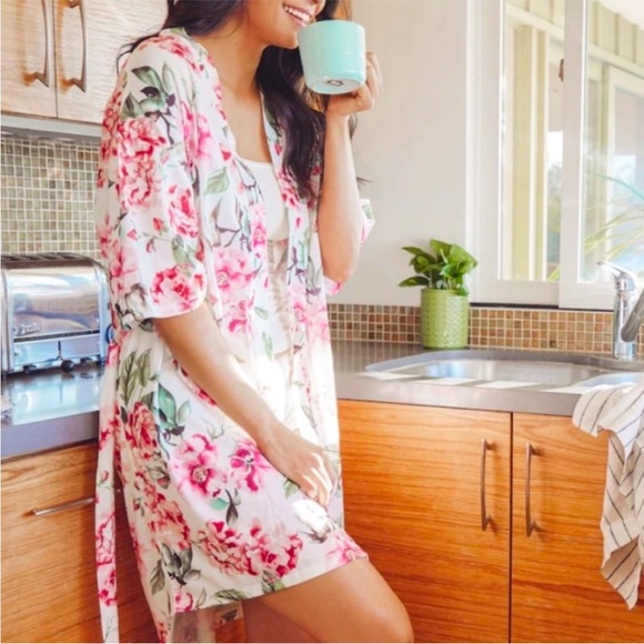 Show me Your Mumu floral robe - Picture 3 of 14